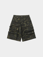 BaseVest - Men's Camouflage Wide-Leg Shorts