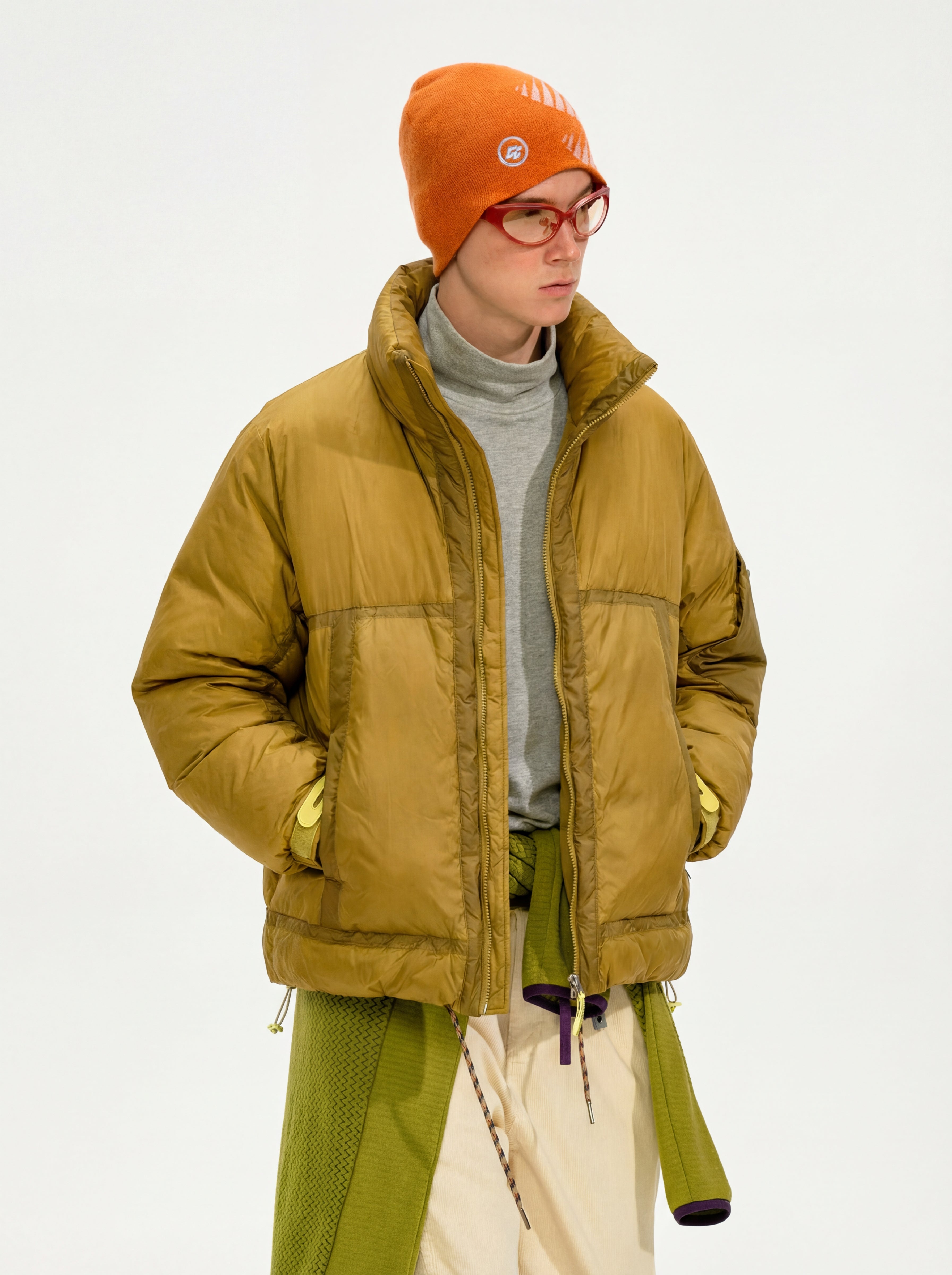 CougarTote - Functional Lightweight White Duck Down Jacket